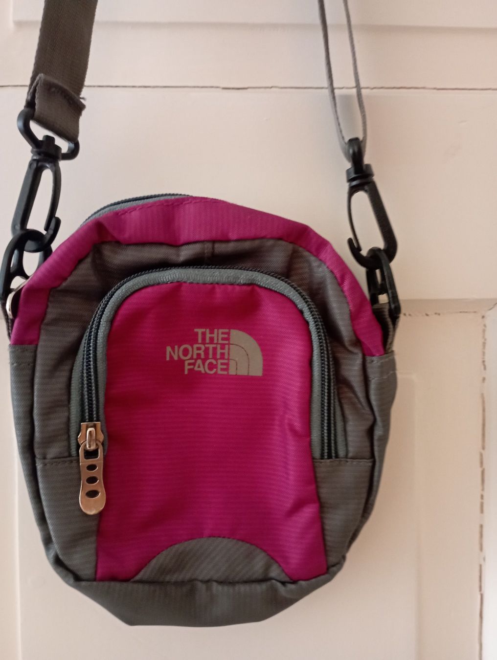 North Face Borse: Kleine Tasche Northface pink – Nuovo (secondo la descrizione) da St. Gallen venduto da nataraj
