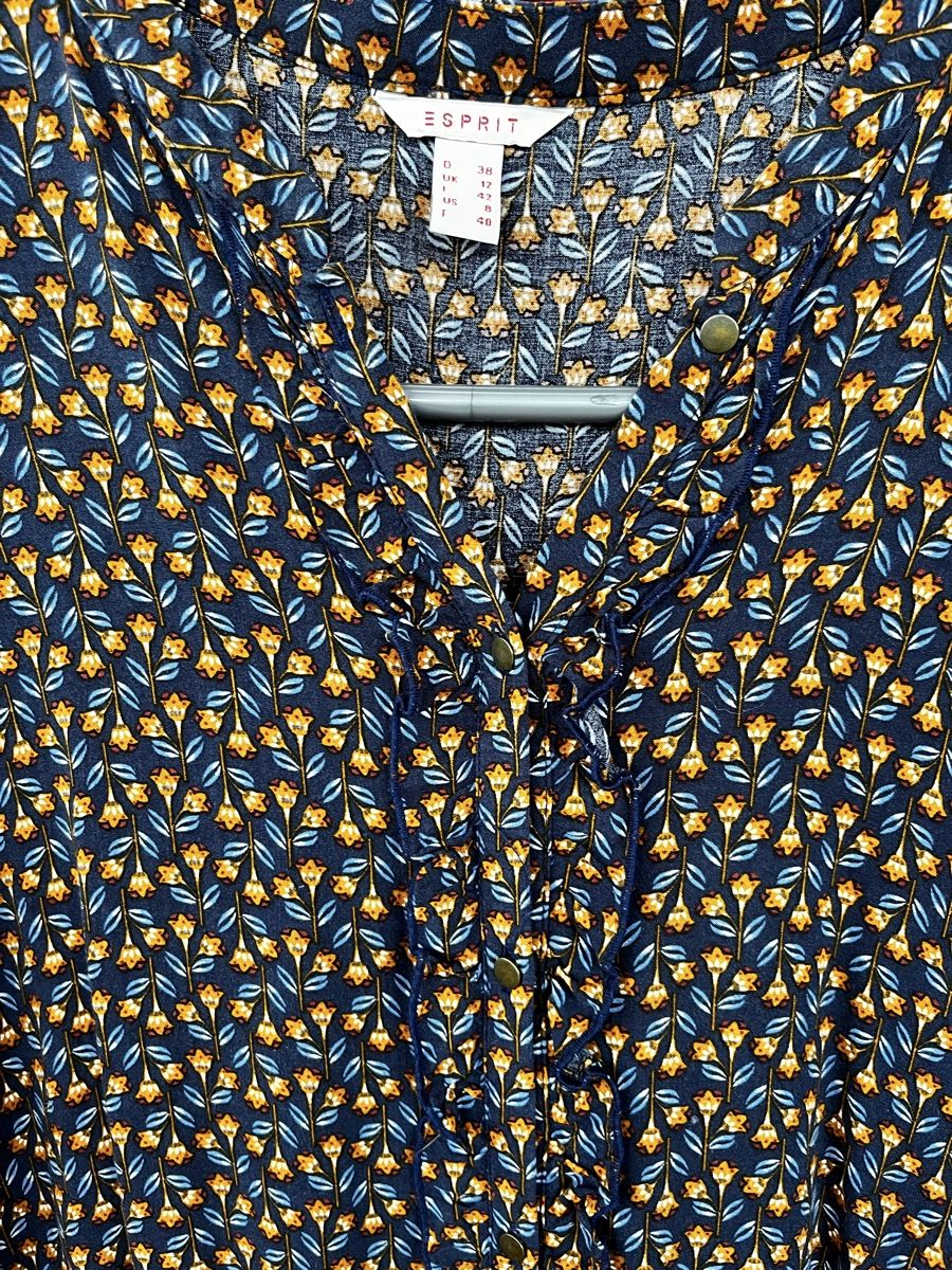Esprit Camicette: Esprit Floral Blouse Long Sleeve Button-Down Size 36 – Usato da Romont FR venduto da cat_j6ww 2