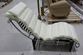 Nachbildung LC4 Liege von Le Corbusier