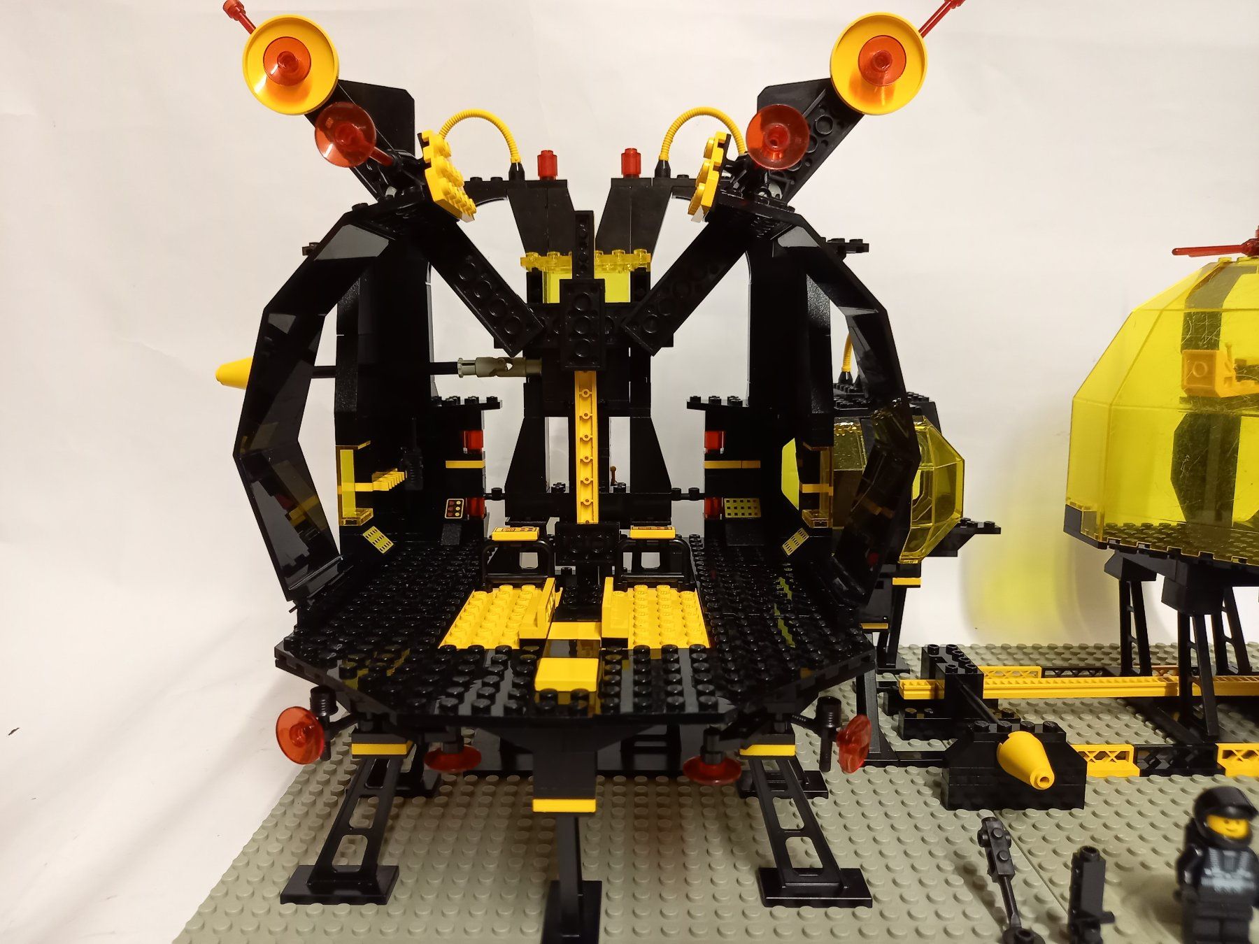 Lego Giocattoli: Lego Legoland Space 6987 Blacktron I Message Intercept Base – Usato da Derendingen venduto da Boeni80 3