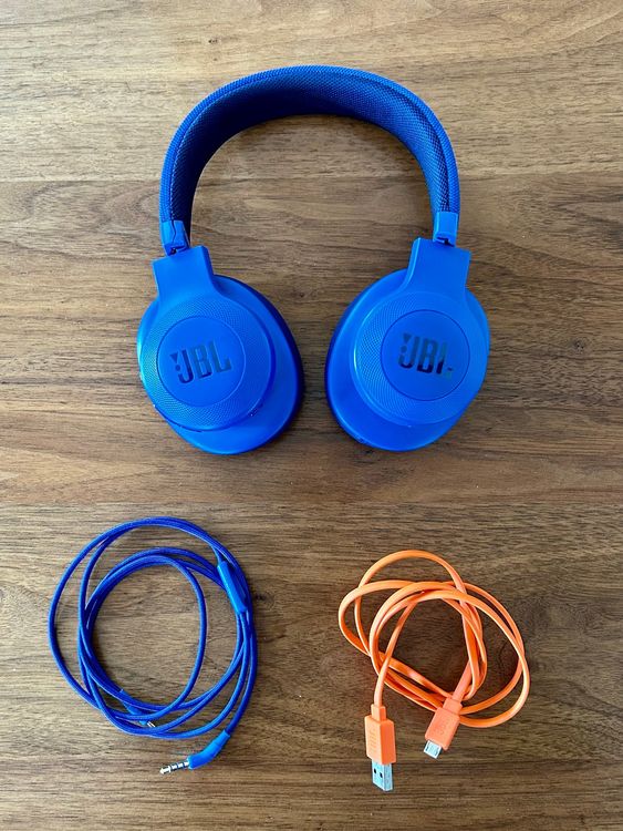 JBL Kopfhörer: JBL / Kopfhörer (E55BT) -blau – Gebraucht aus Schwerzenbach von Mankai