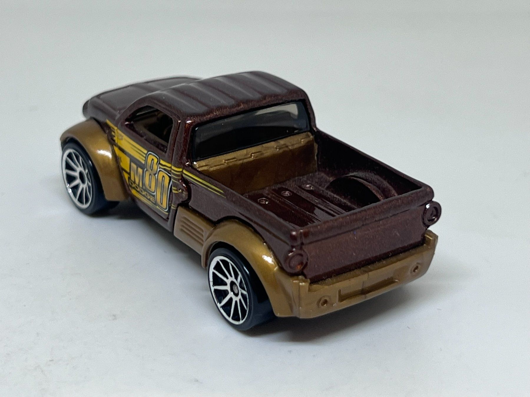 Hot Wheels Modellini d'auto: Hot Wheels Dodge M80 #631 – Usato da Wildegg venduto da LaaBoutique 2
