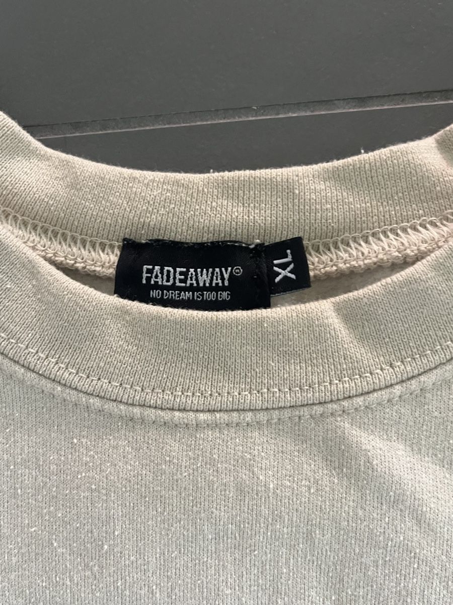 Maglioni & Felpe: pullover von fadeaway – Usato da Ostermundigen venduto da nils.mani 2
