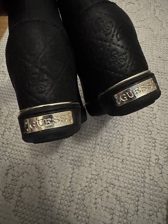 Scarpe da donna: Guess shoes – Usato da Opfikon venduto da MissRuby 1