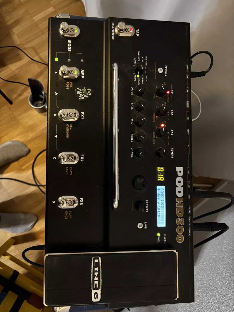 Line 6 Musikinstrumente: Line6 Pro HD300 – Gebraucht aus Zofingen von berolino