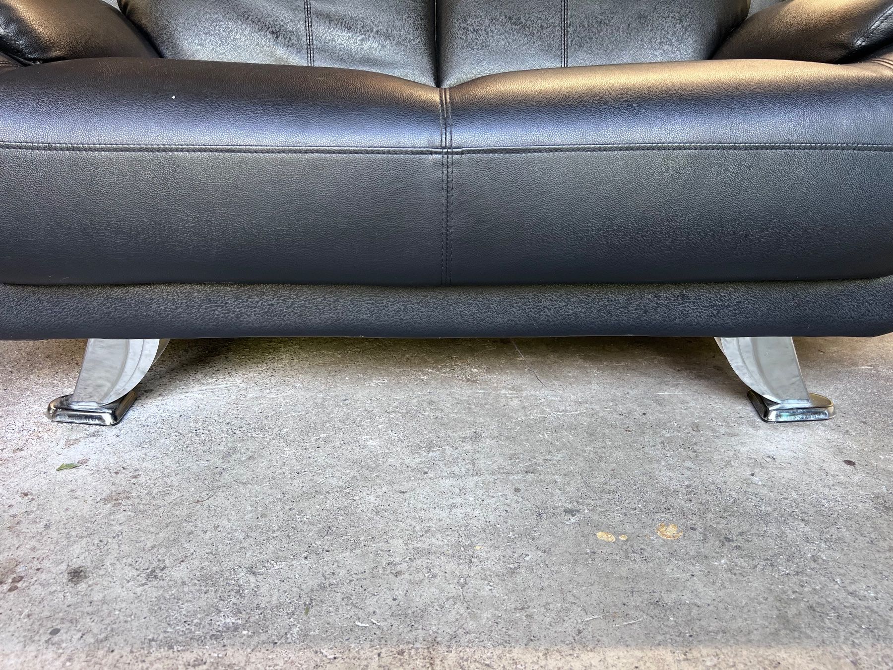 Divani: 2er Sofa Kunstleder – Usato da Baden venduto da culivan 3