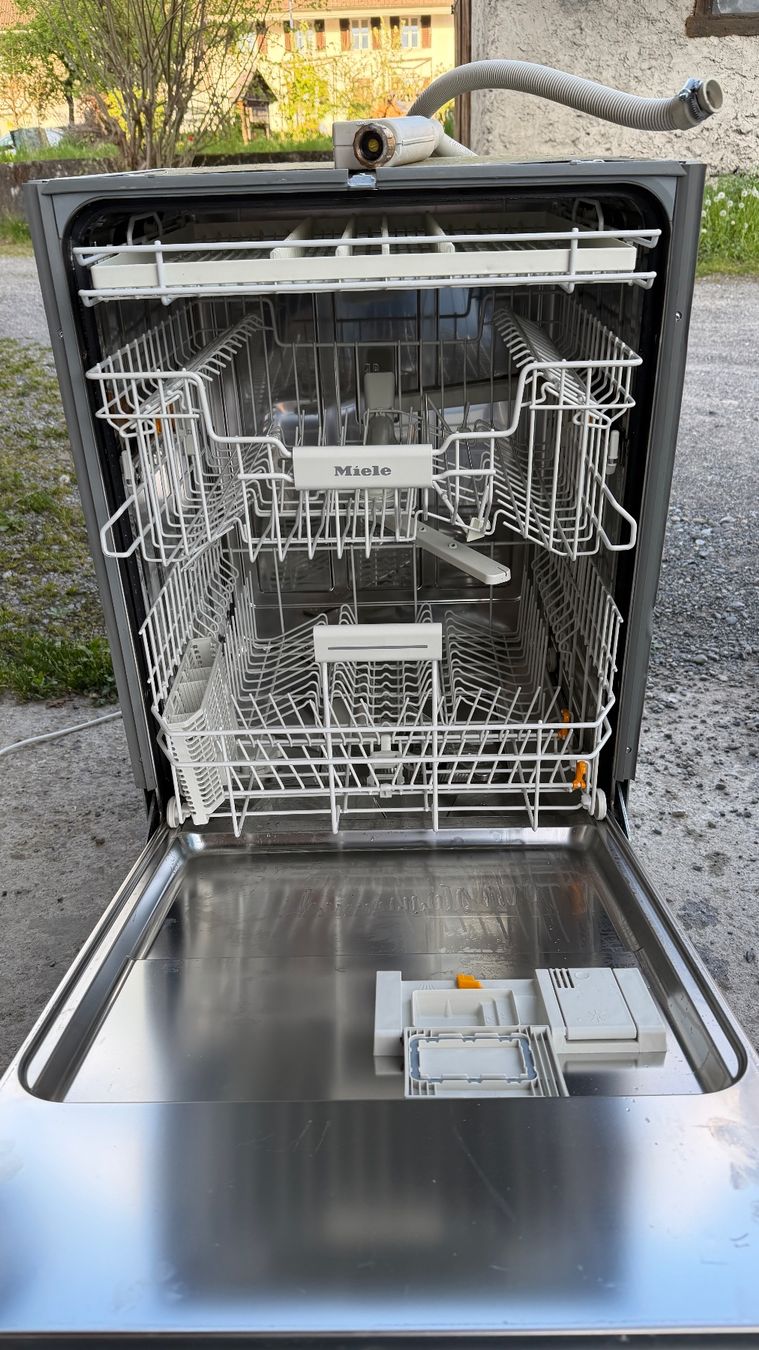 Miele Lavastoviglie: Miele Spülmaschine – Usato da Künten venduto da buli76 1