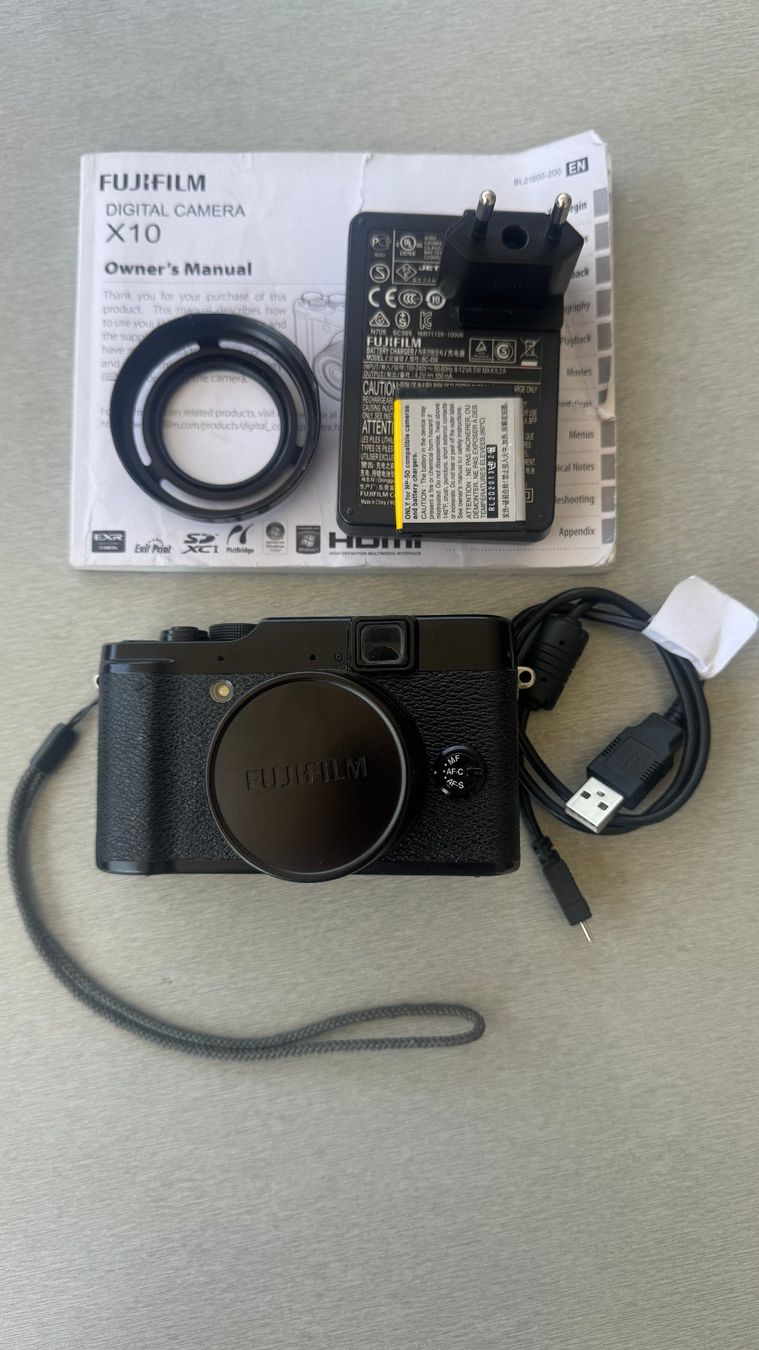 Fujifilm Fotocamera: Fujifilm X10 Digitalkamera – Usato da St.Gallen venduto da photographer_stefan 4