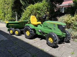 John Deere Trettraktor mit Anhänger, perfekt für Sommer!