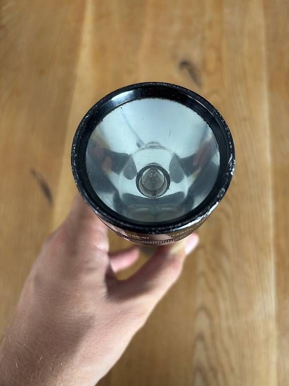 Lampes: MAG-LITE Taschenlampe – D'occasion à Glattpark(Opfikon) par N.Naumkin 1