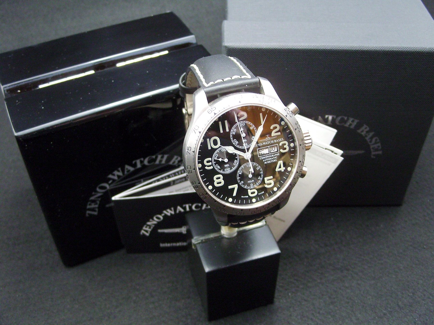 Zeno Orologi: Neuer Oversized Pilot Tachymeter Chrono Day-Date/ Automatik – Nuovo e nell'imballaggio originale da Mels venduto da niezie2002 9