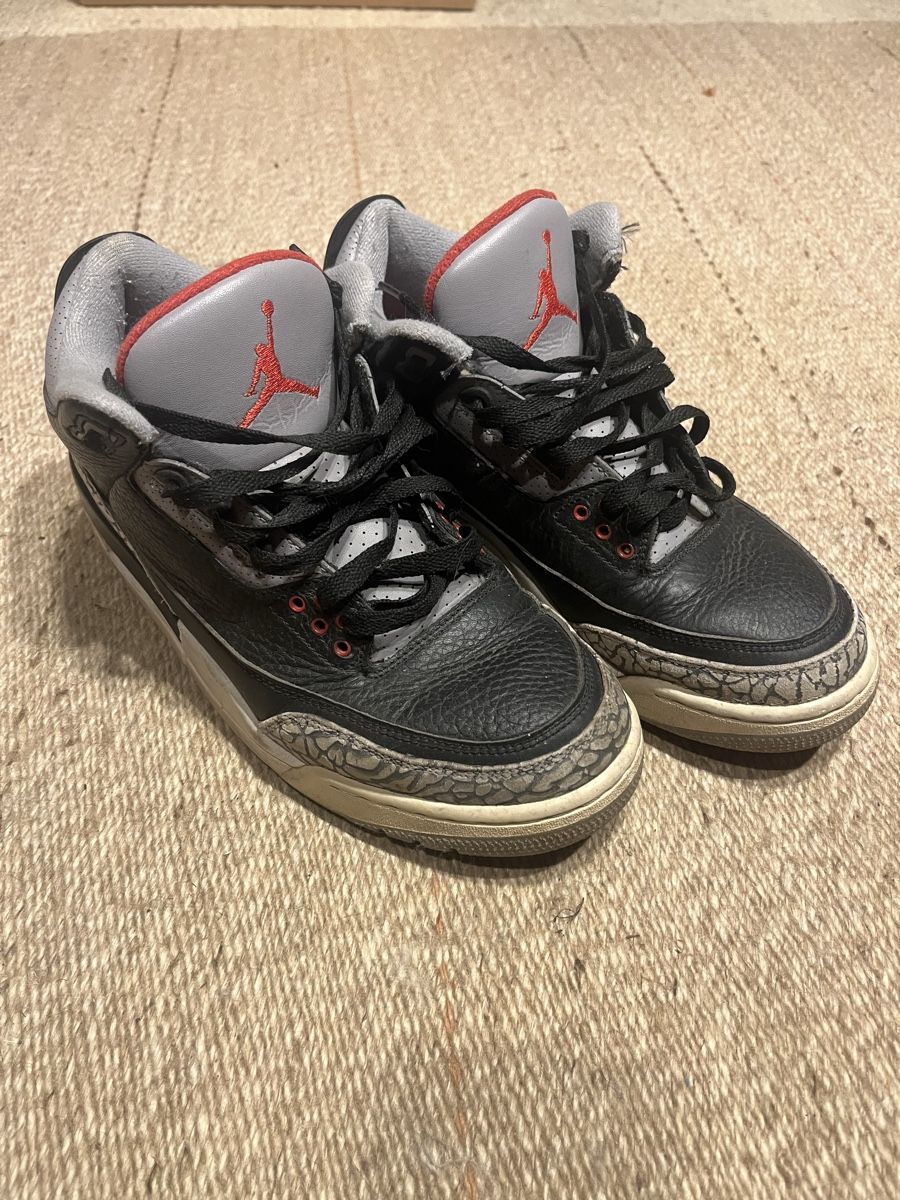 Jordan Chaussures hommes: Jordan 3 Black Cement  – D'occasion à Villars-Burquin par wet_6s7p