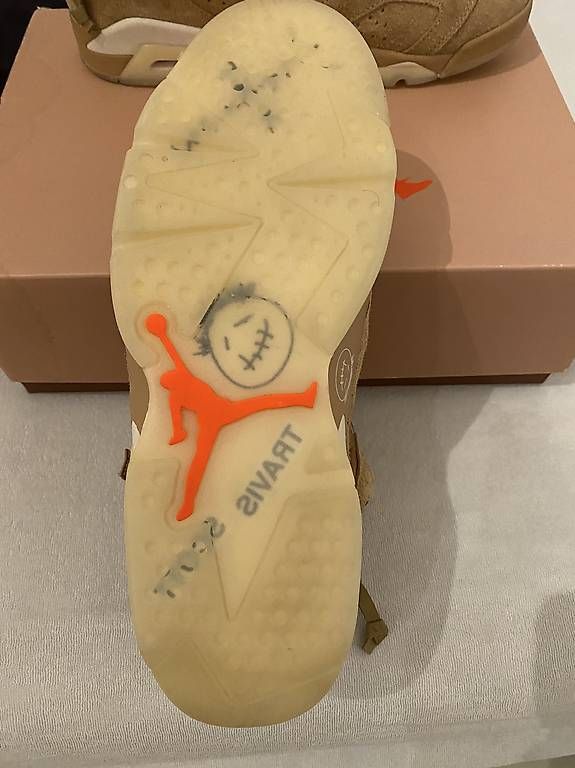 Scarpe da uomo: Jordan 6 Travis Scott – Usato da Romanshorn venduto da sil_6qc6 1