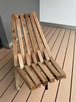 Alles muss raus **Klappbare Gartenstühle aus Holz mit Patina