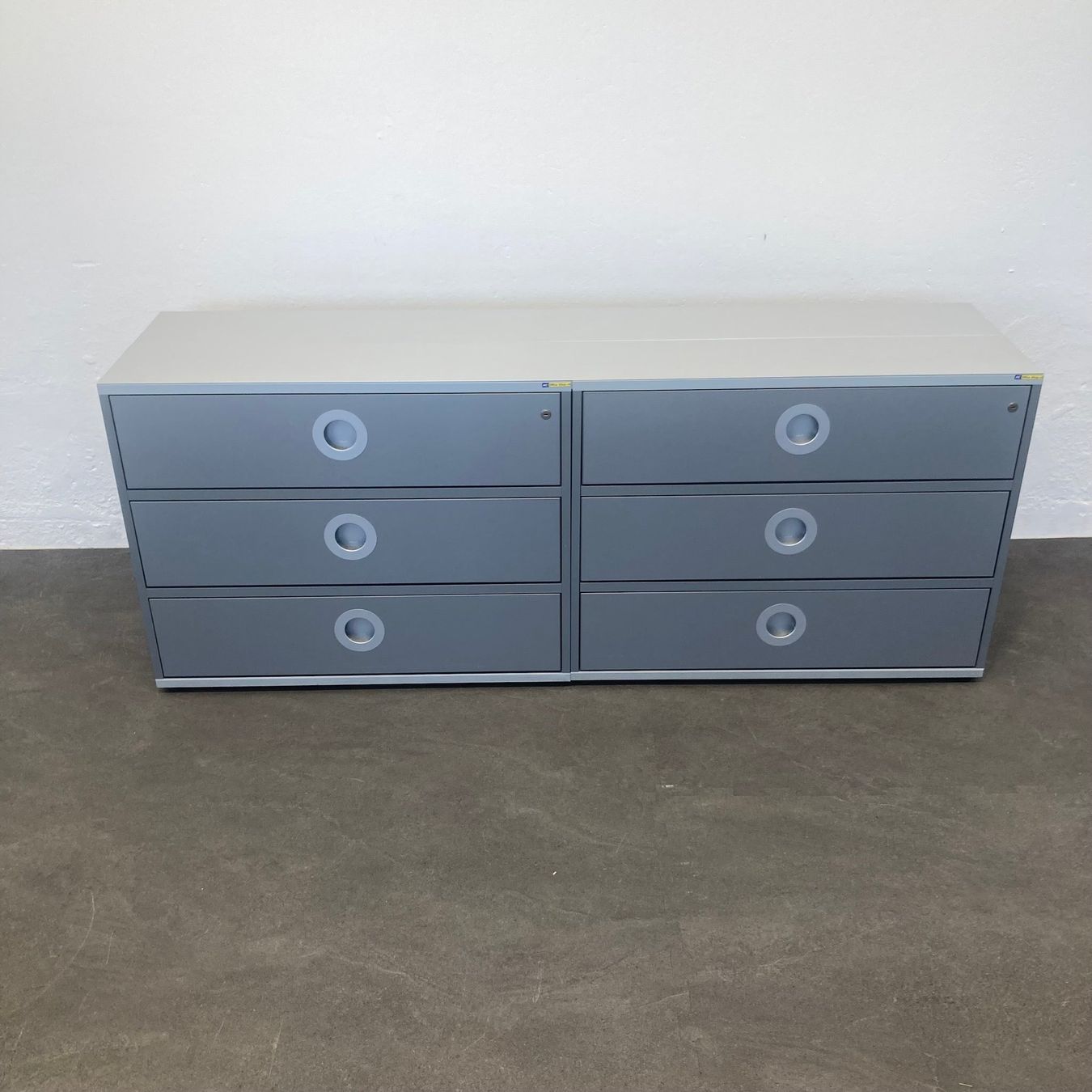 Cassettiere: Denz D3 Schubladen-Sideboard Anthrazit - 1600mm - ohne – Usato da Schönenwerd venduto da mcofficeshop