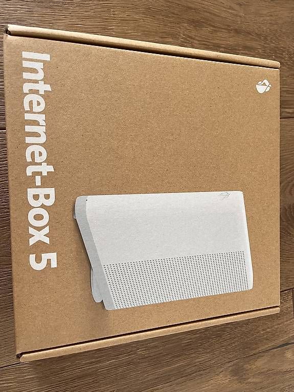 Swisscom Modems & Routeurs: Swisscom internet-box 5 neu und original verpackt – Neuf avec emballage d'origine à Steffisburg par car_qwr6