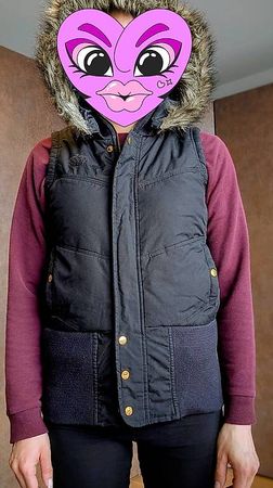 Gilet Adidas mit Kaputze unf Fell, 36/38