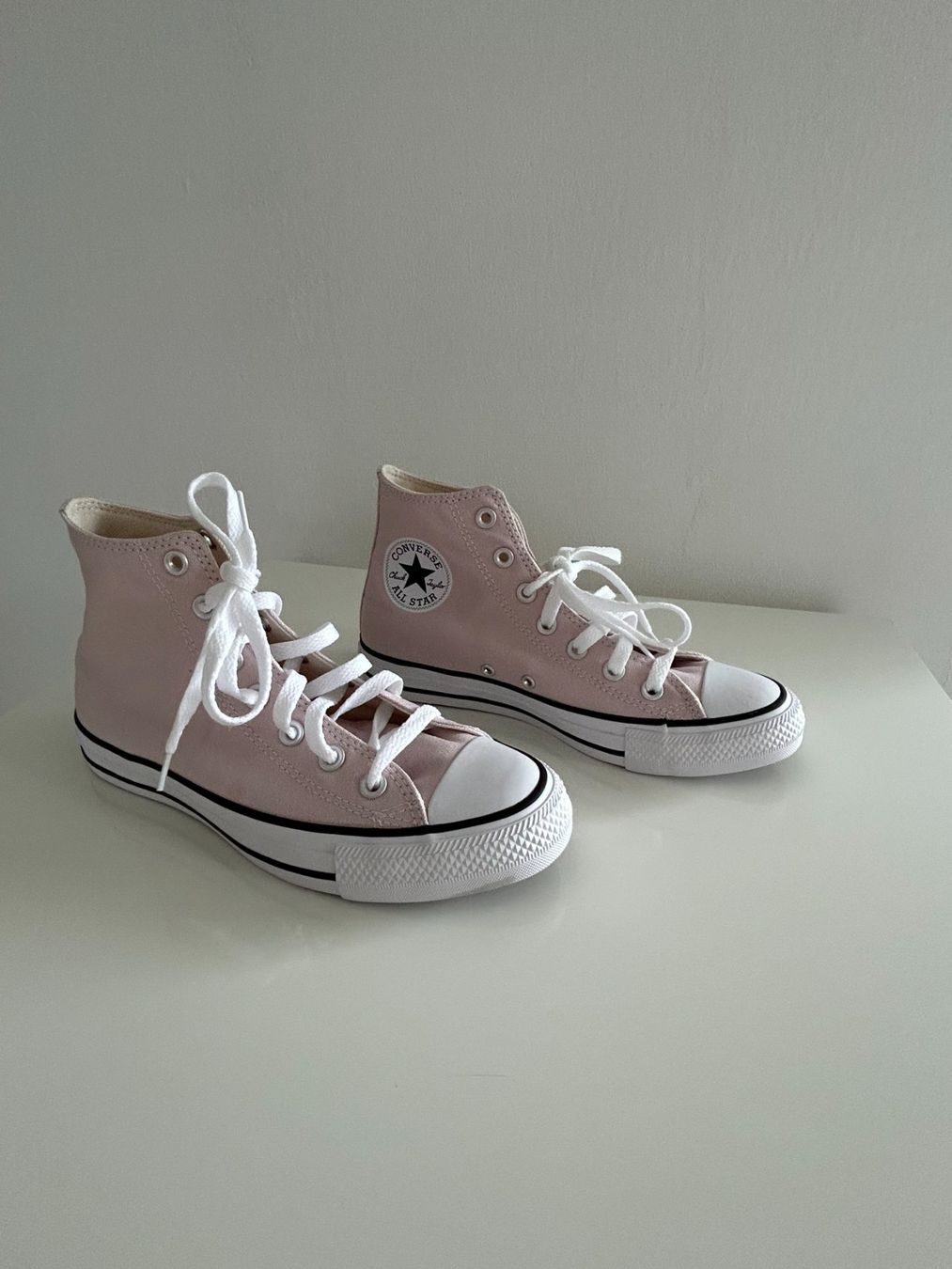 Converse Damenschuhe: Converse Sneaker – Neu (gemäss Beschreibung) aus Biel-Benken BL von ser_z25x 4