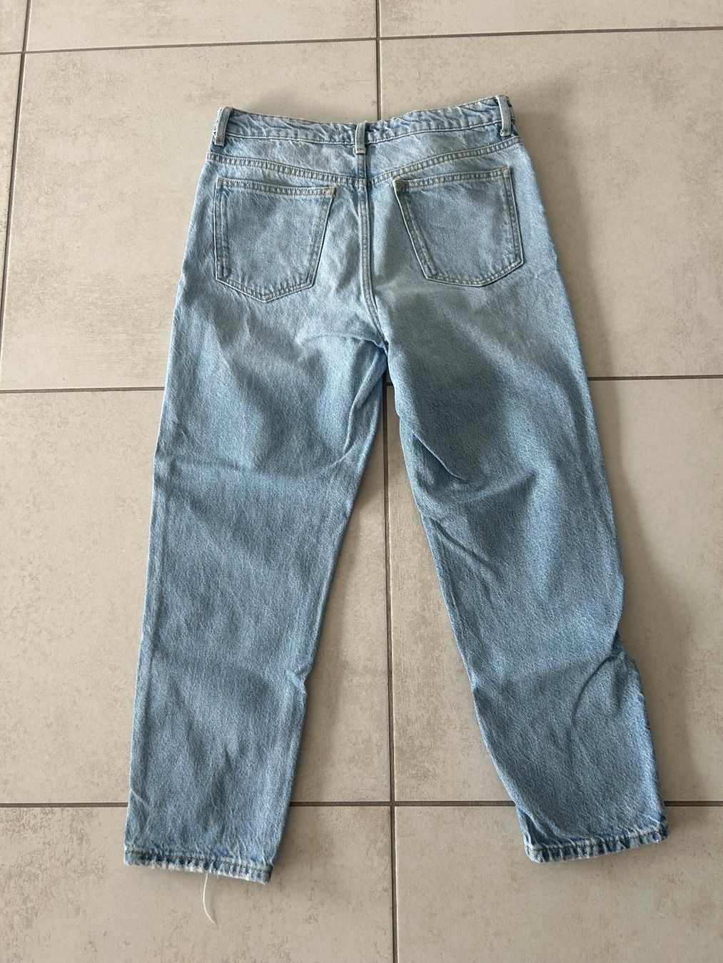 Mango Jeans: Jeans Mango Mom – Usato da Courrendlin venduto da loko2910 1