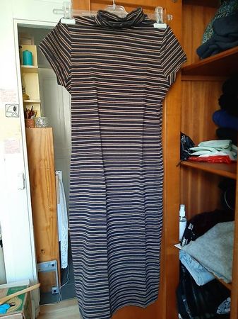 Streifenkleid (Gr. 34)
