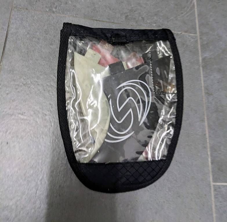 Surfboards & Schwimmbrette: FCS 1 Surf Finnen – Gebraucht aus Stans von Blackspeedy 2