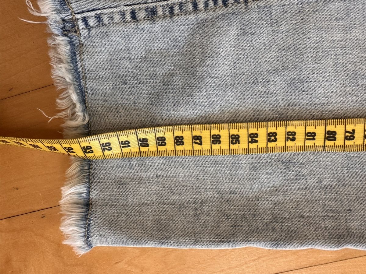 Jeans: Tolle sommerliche Jeans in einer hellen Waschung. – Neu (gemäss Beschreibung) aus Reinach BL von Mopabst 4