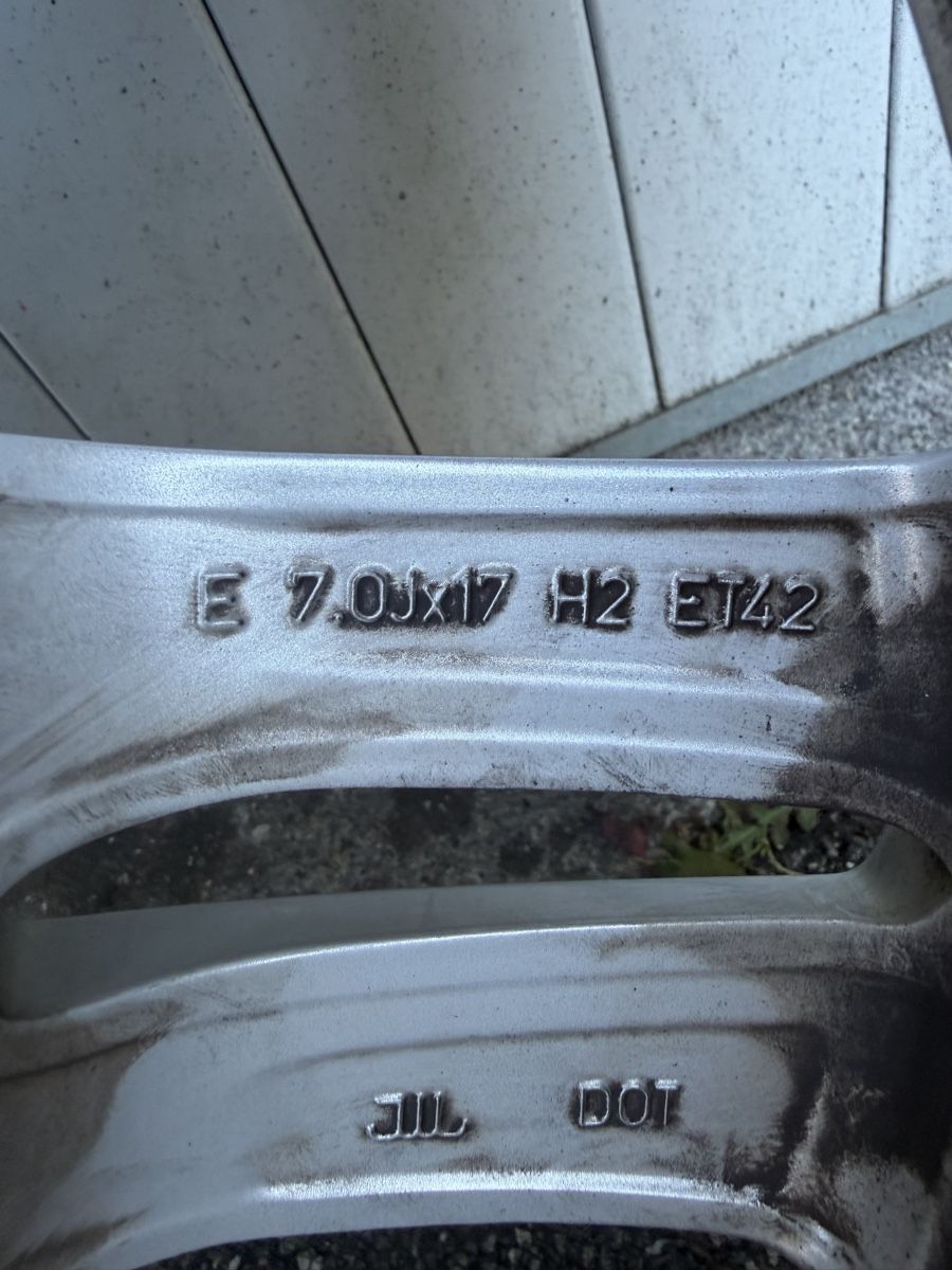 Audi Pneus & Roues: Original Audi A4B8 17 Zoll – D'occasion à Mollis par BSL10 7