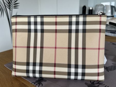 Burberry Kosmetiktasche, Top Zustand, Klassisches Muster!