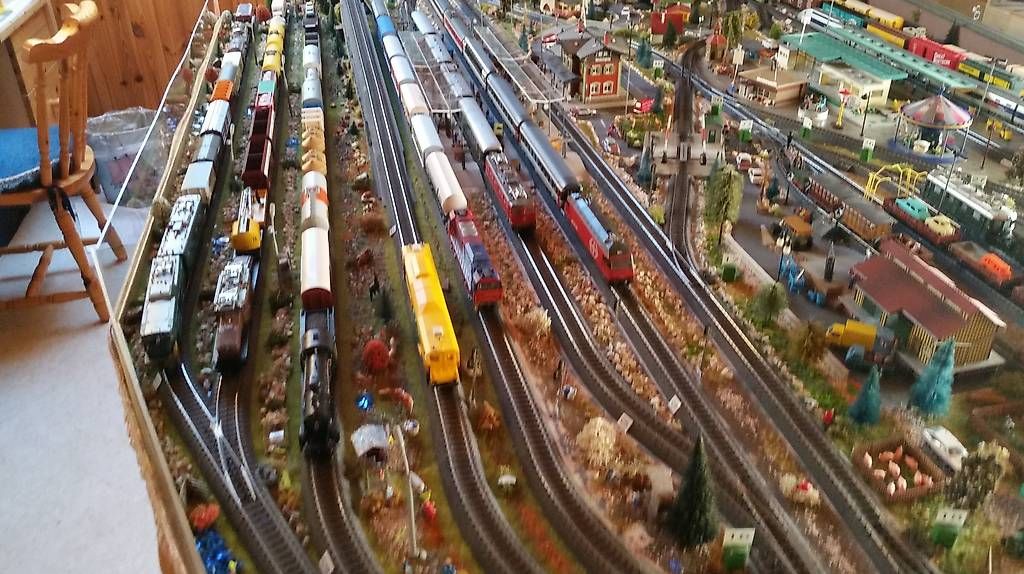 Modellini di ferrovie: Maquette de train Märklin Prix à discuté – Nuovo e nell'imballaggio originale da  venduto da  3
