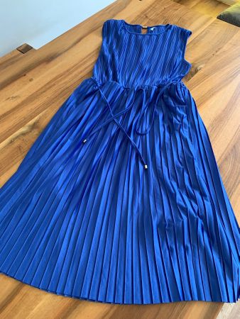 ONLY mega Knallblaues Plissee Sommerkleid Gr. M Hammer