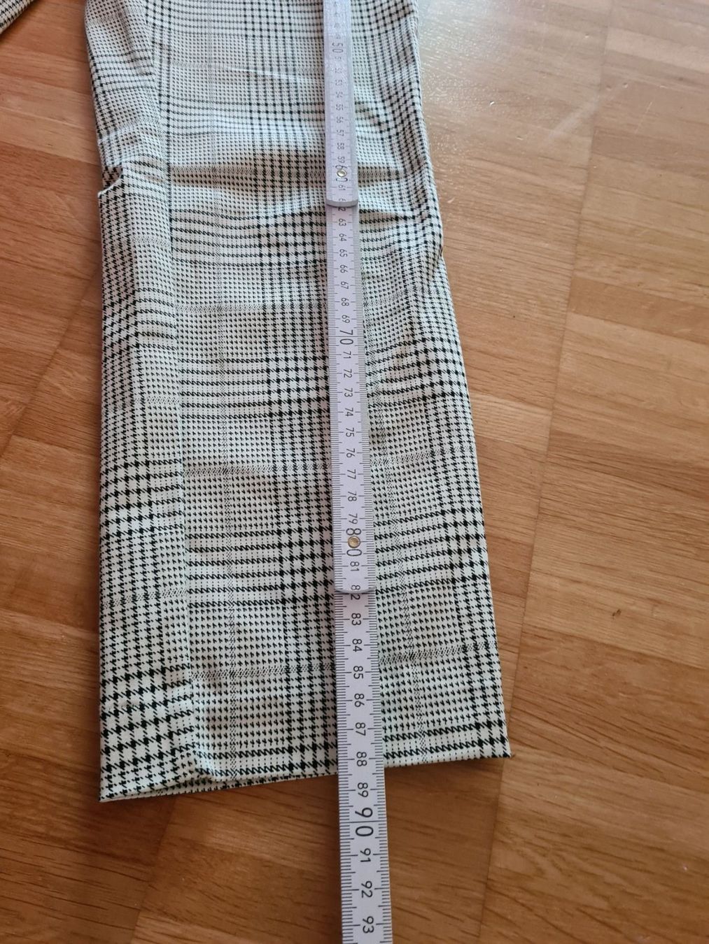 H&M Pantaloni: H&M Damenhose Gr. 38 – Usato da Jona venduto da Good_luck_ 3