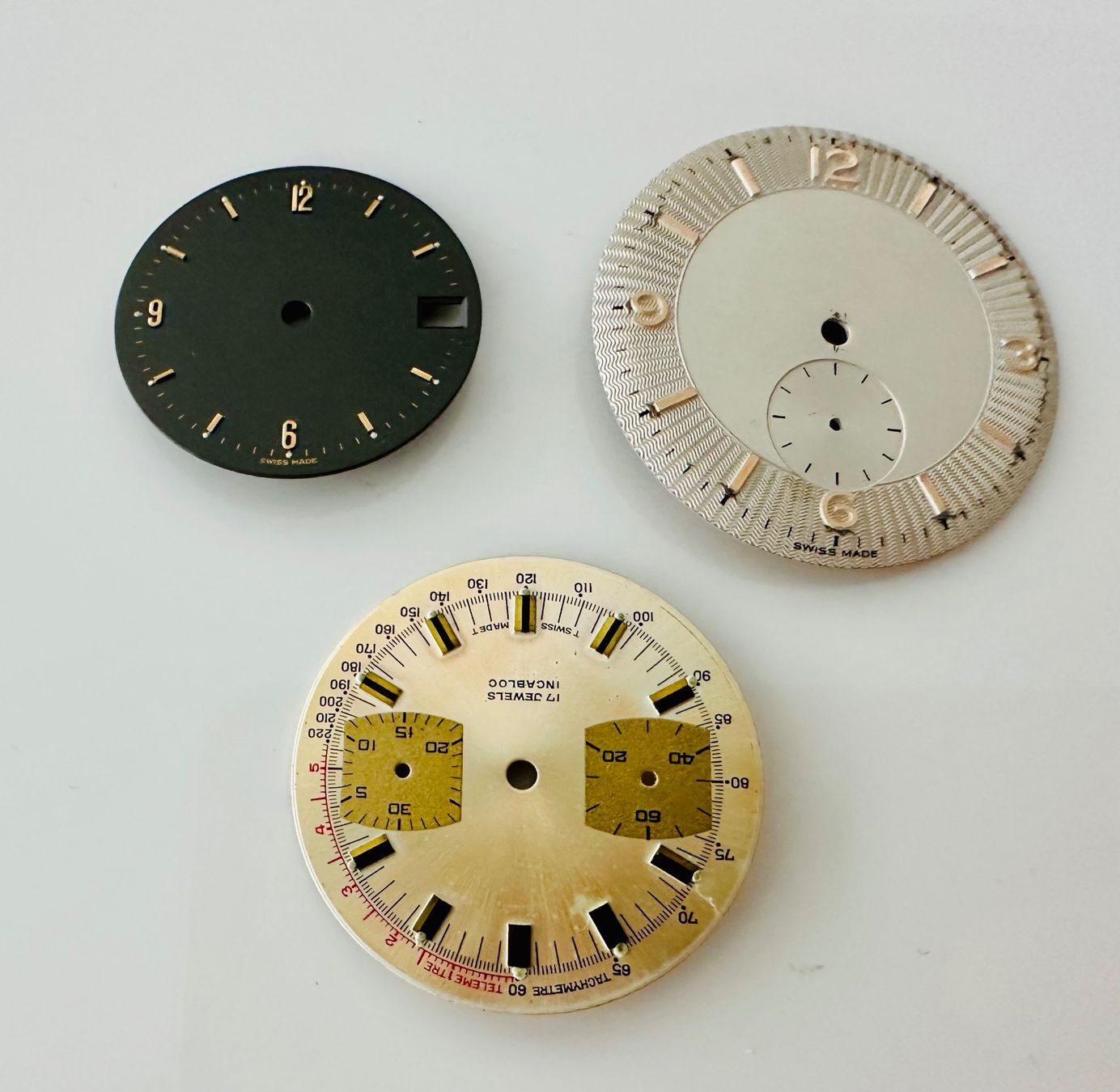 Swiss Orologi: LOT DE 3 CADRANS – Usato da Conthey venduto da advisia