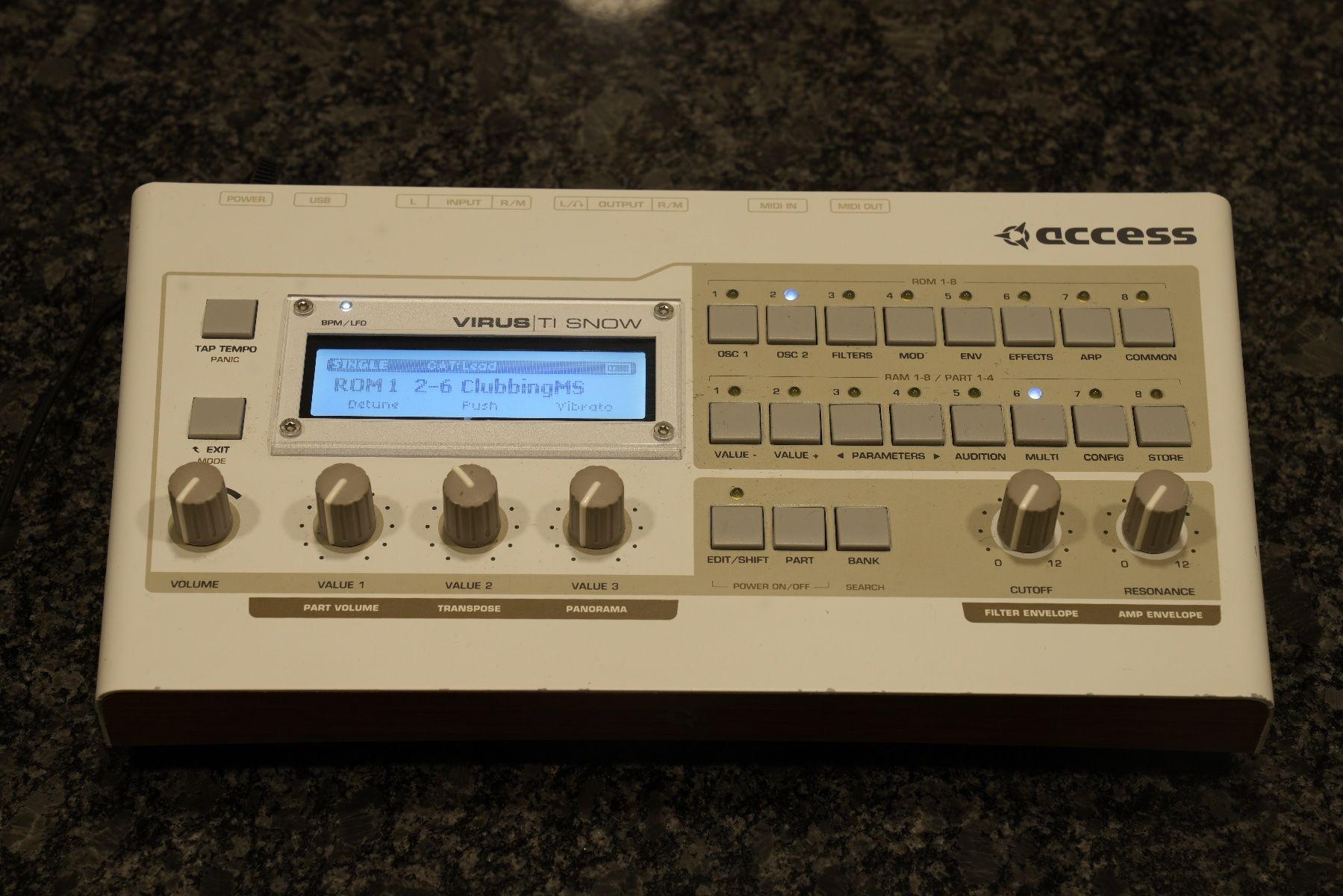 Musikinstrumente: Access Virus TI Snow – Gebraucht aus Uesslingen von energy45 2
