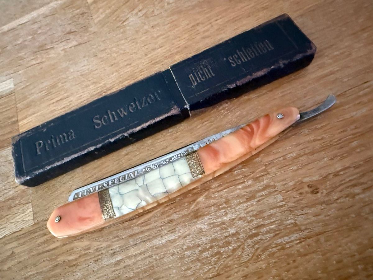 Rasoirs & Lames de rasage: Antikes Rasiermesser Klappmesser Messer – D'occasion à Goldach par Messerguru