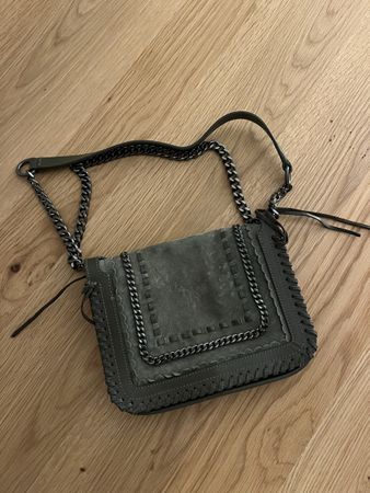 Khakigrüne Umhängetasche mit Kette, Top Zustand!