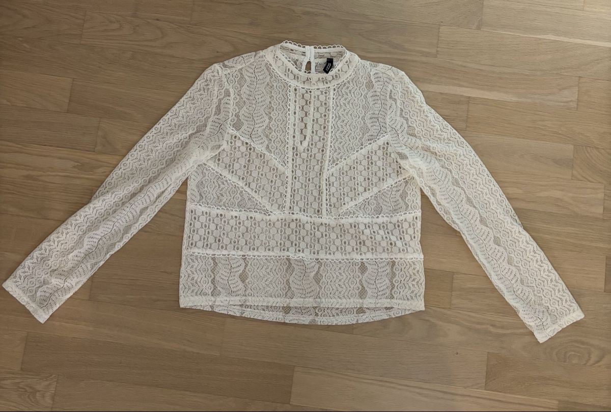 Lotti di vestiti: 4er Set Damen Oberteile Gr. 36 & XS – Usato da Geroldswil venduto da ele_7hkp 2