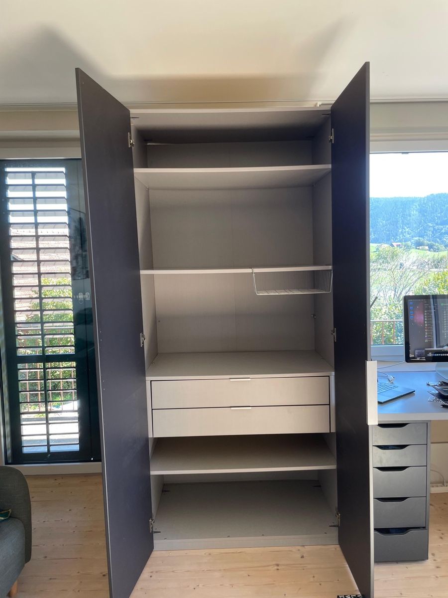 Armoires: Kleider Schrank – D'occasion à Schönenberg ZH par Andrin009 1