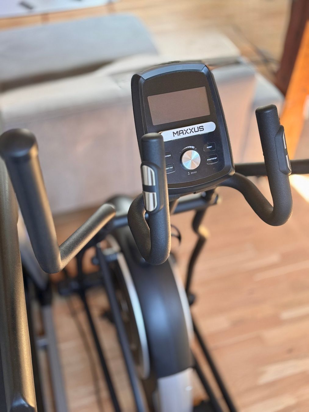 Maxxus Hometrainer: Crosstrainer Maxxus CX 5.1 – Gebraucht aus Küttigen von Kaulmann8