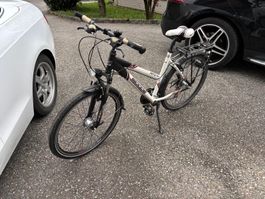 Kinder- und Jugendfahrrad - SEHR GUT ERHALTEN -