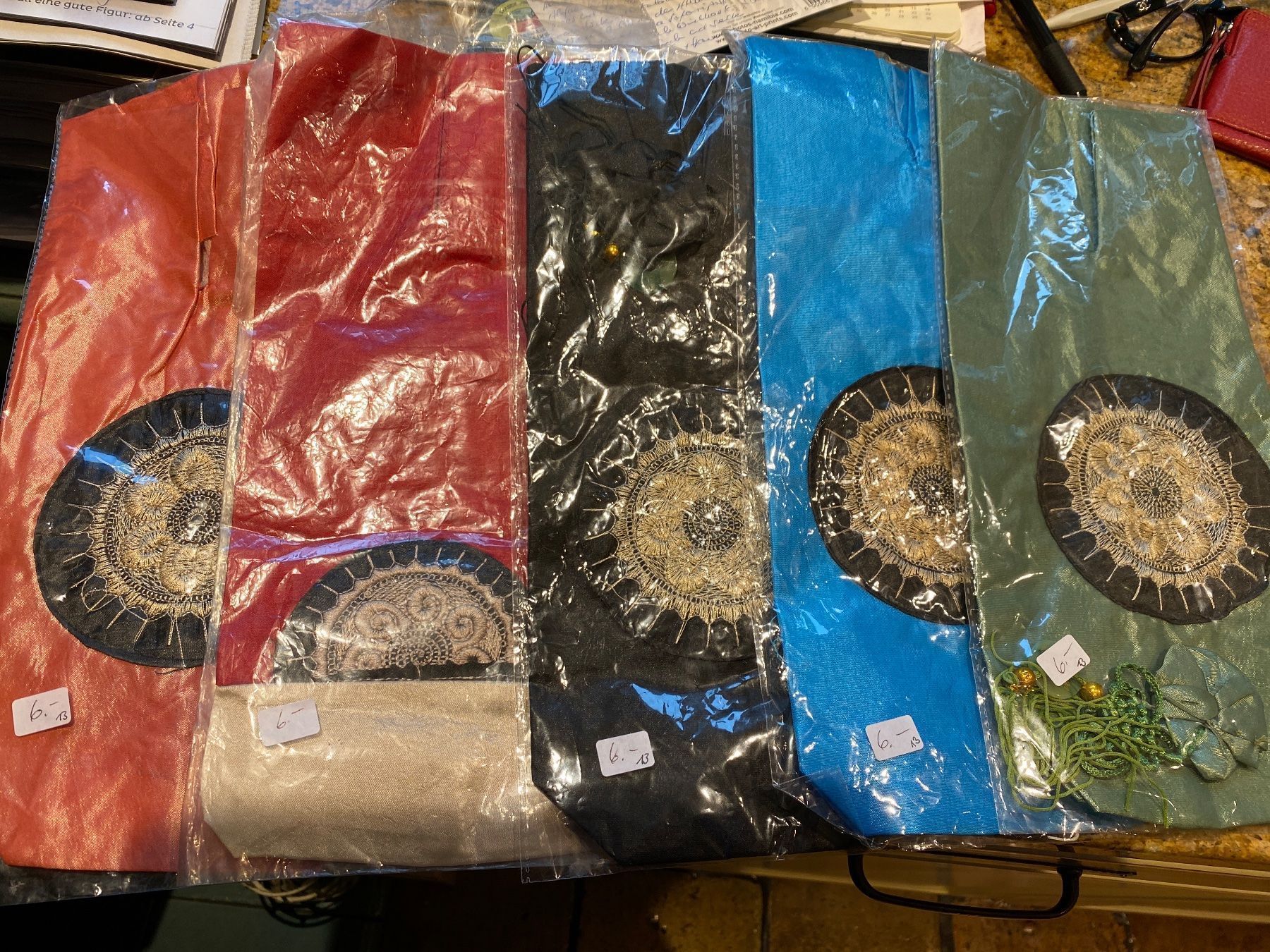 Borse: Geschenktaschen – Nuovo (secondo la descrizione) da Buchberg venduto da Delmonte