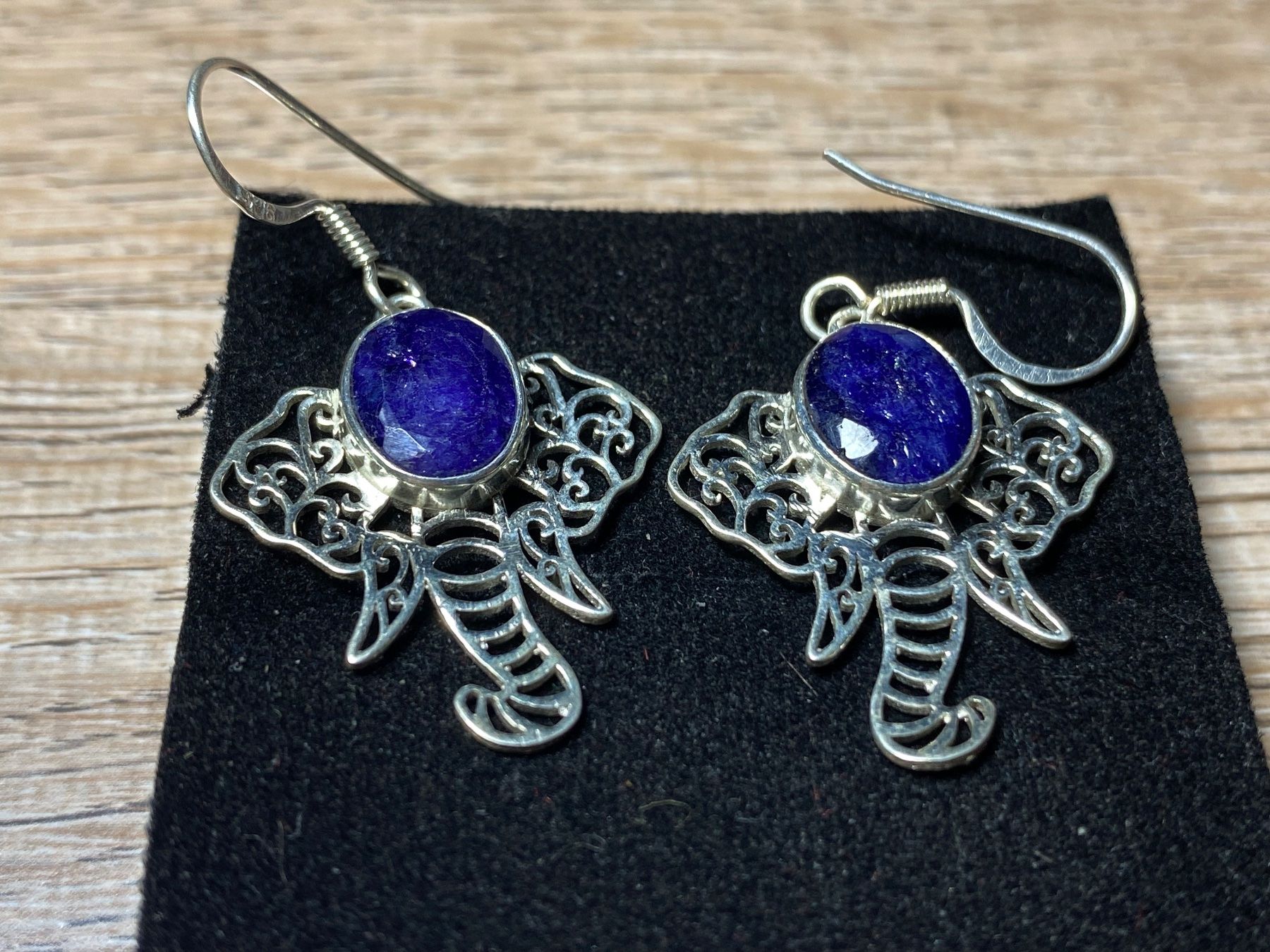 Orecchini pendenti & Orecchini a lobo: Boho Elefant Ohrringe 925 Silber natürlicher Blauer Saphir – Nuovo e nell'imballaggio originale da Laax venduto da Kiki_Kingdom3 1