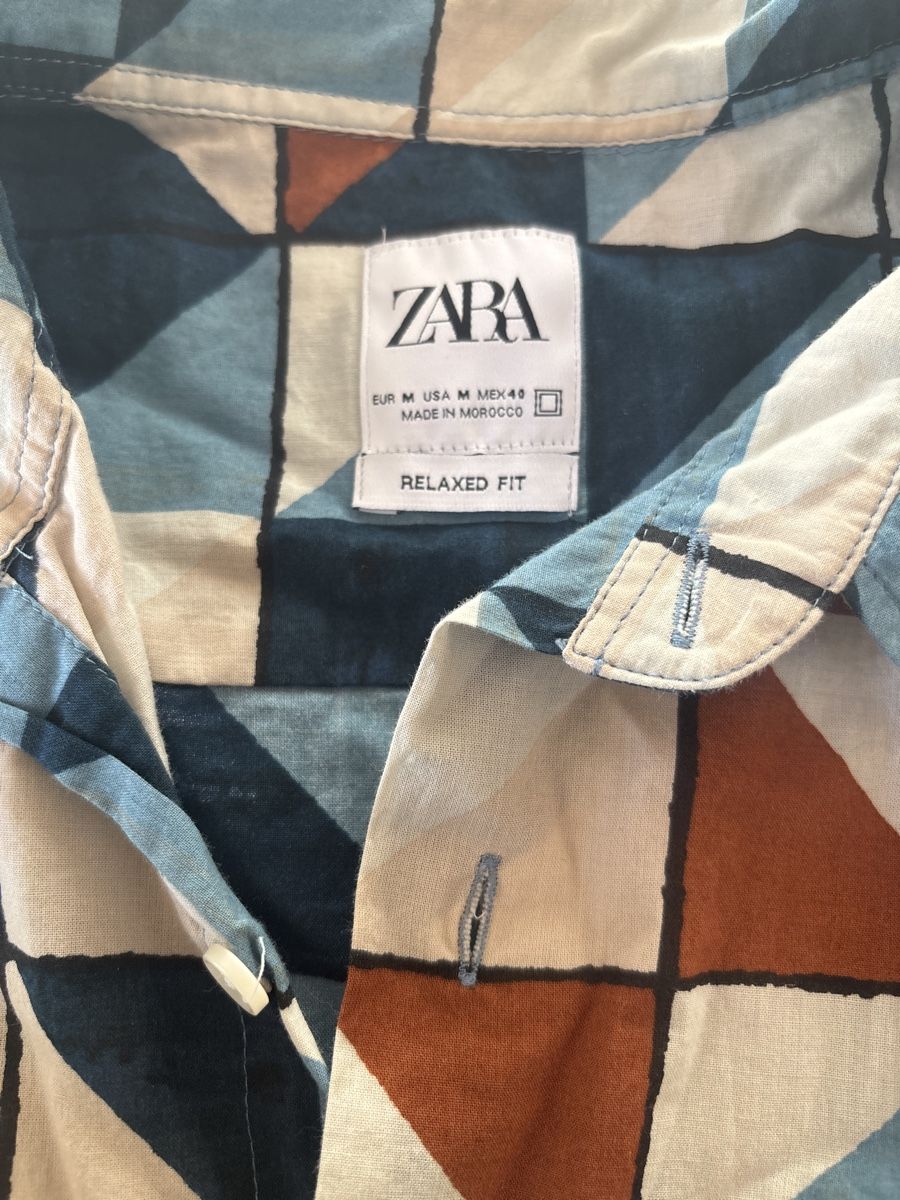 Zara Camicie: Zara Men's Geometric Short Sleeve Shirt – Usato da Chexbres venduto da doe_xns6 1