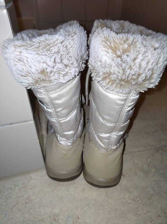 Chaussures filles: Winterstiefel Grösse 35 – D'occasion à Zürich par Shkaki 2