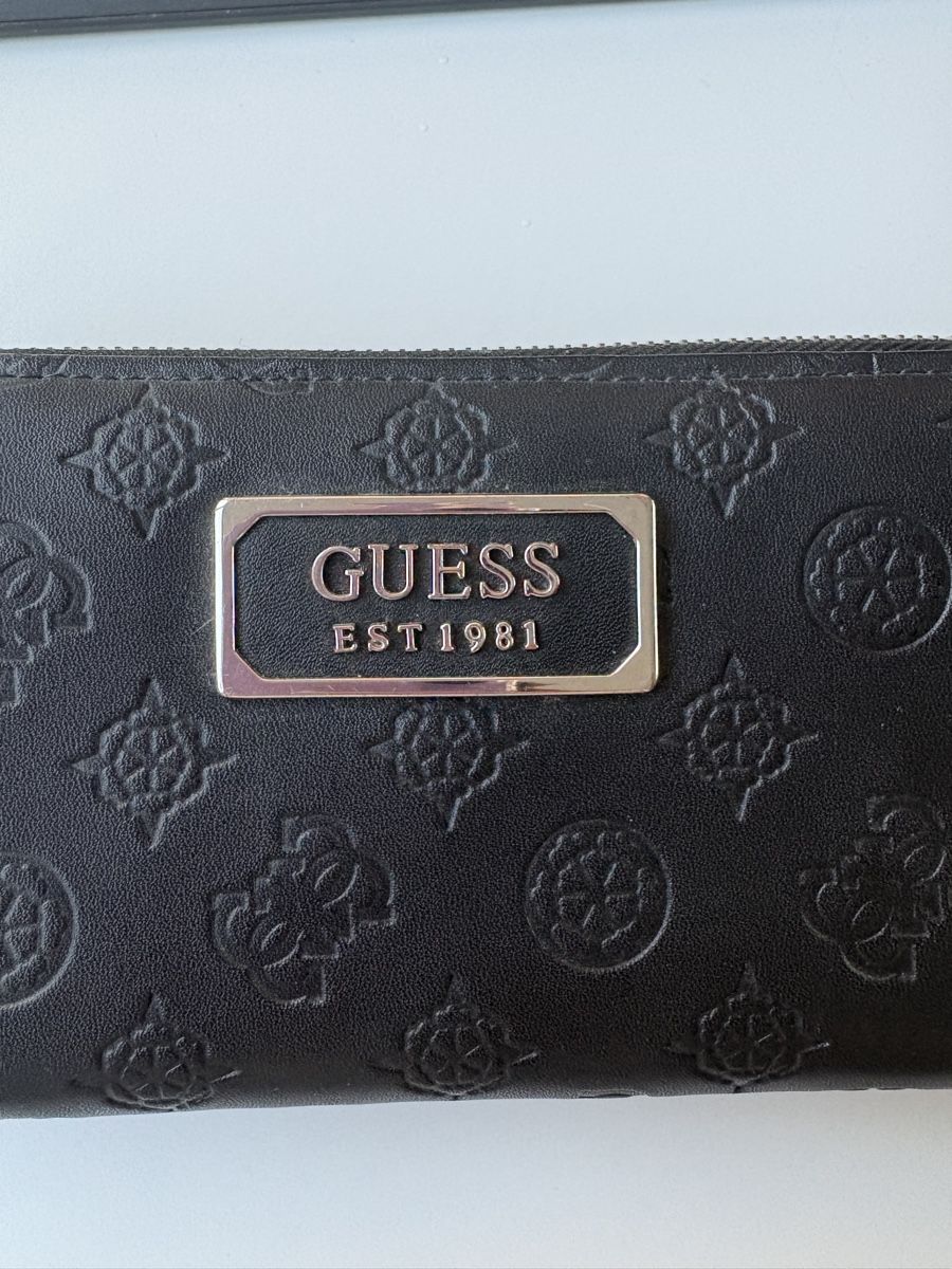 Portamonete: Portemonnaie Guess – Usato da Rupperswil venduto da Marscu 4