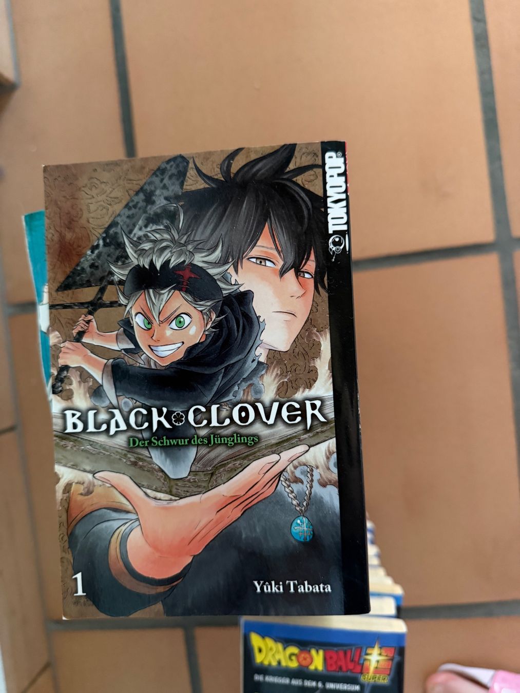 Fumetti: Black Clover Manga Bücher gebraucht – Usato da Oberägeri venduto da kaitanja 1