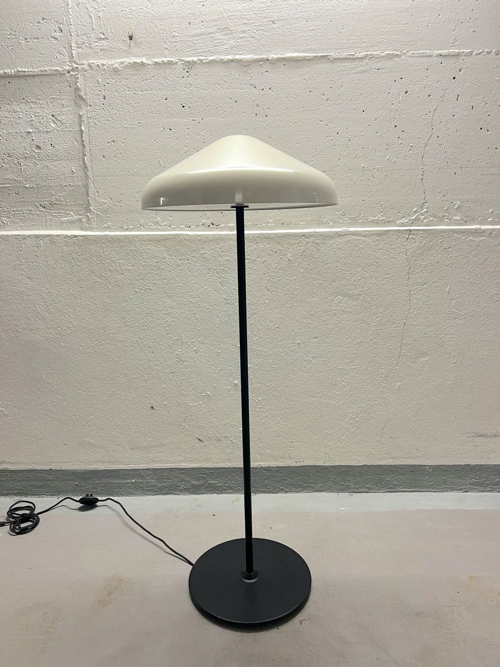 Hay Lampade: Stehlampe von HAY – Usato da Zürich venduto da RSO8005