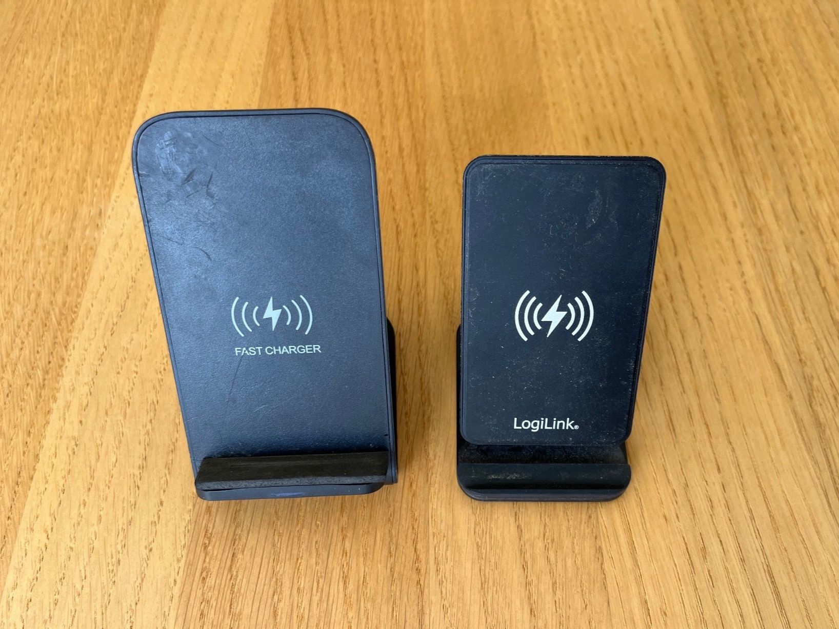 Caricabatterie: 2 kabellose Ladestationen, Wireless Ladegerät, Qi, USB C – Usato da Netstal venduto da spaltflo01