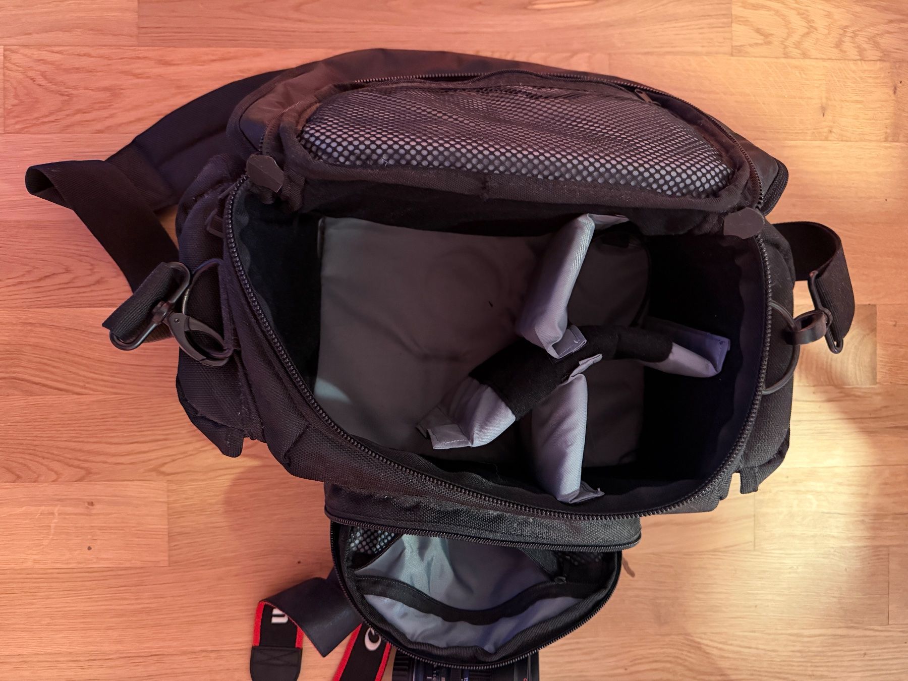 Canon Fotocamera: Canon EOS 7D Mark II Set,  3 Objektive, Blitz, Filter – Usato da Mollis venduto da Pianodom90