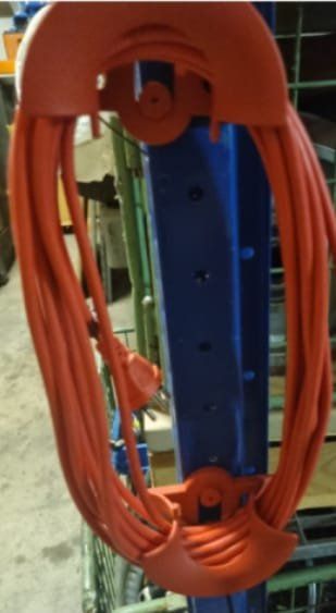 Kabel: 50 Stück neue Kabelaufwicker. – Neu und originalverpackt aus Buchs SG von sem_vd5r
