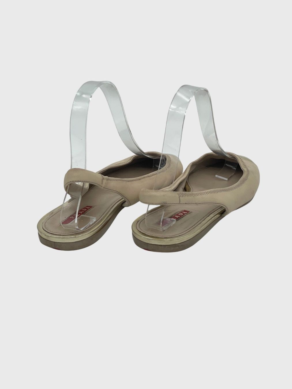 Prada Damenschuhe: Prada Cap-Toe Slingback Ballerina EU 37 Beige – Gebraucht aus Zürich von shoe_shop 4